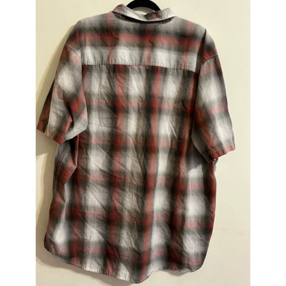 Wolverine Shirt Adult XXL Red Plaid Short Sleeve Button Down Men - Picture 2 of 7